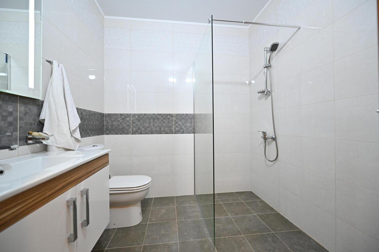 Hotel La Villa Gjakova Exteriér fotografie