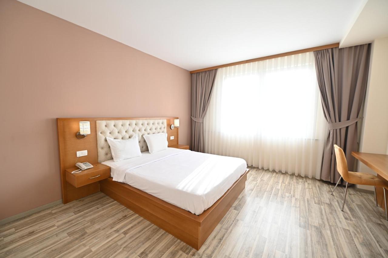 Hotel La Villa Gjakova Exteriér fotografie