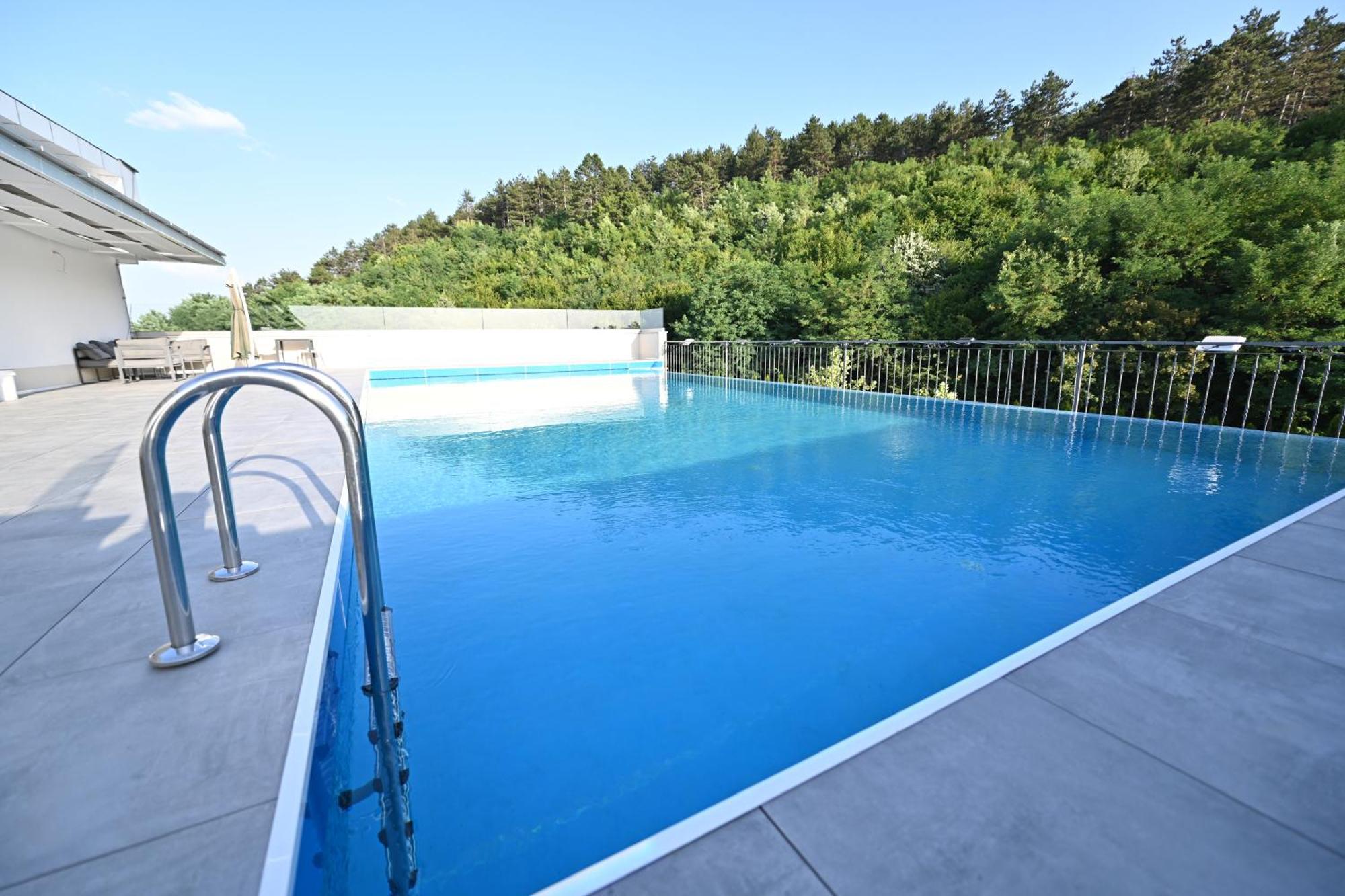 Hotel La Villa Gjakova Exteriér fotografie